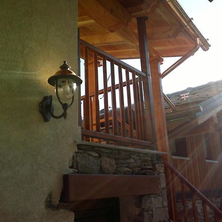 Eco Chalet Maison Dominique Challand-Saint-Anselme Екстериор снимка