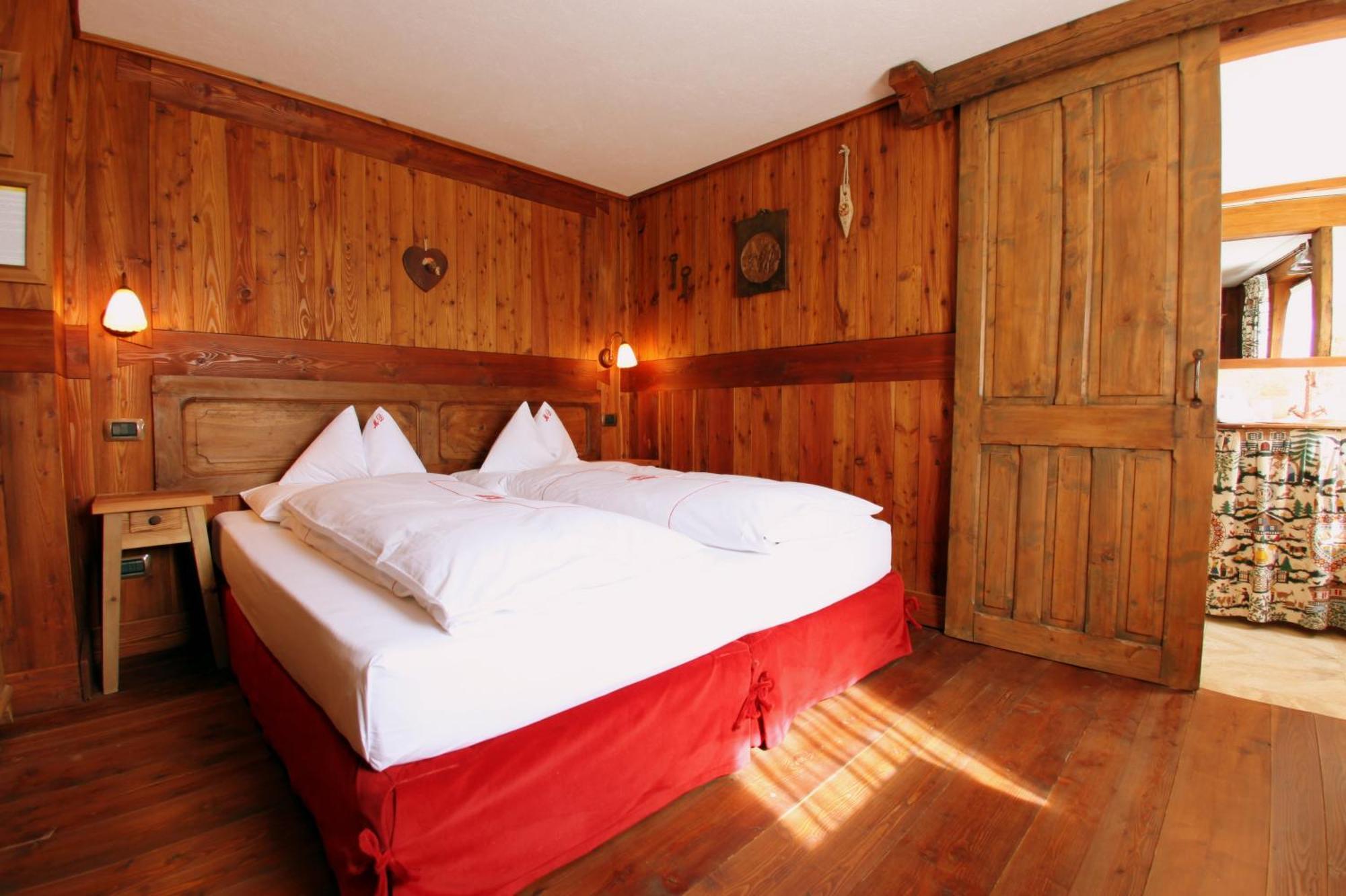 Eco Chalet Maison Dominique Challand-Saint-Anselme Екстериор снимка