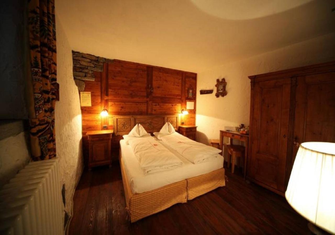 Eco Chalet Maison Dominique Challand-Saint-Anselme Екстериор снимка