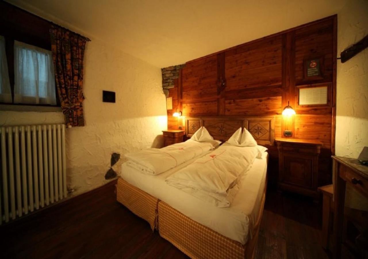 Eco Chalet Maison Dominique Challand-Saint-Anselme Екстериор снимка